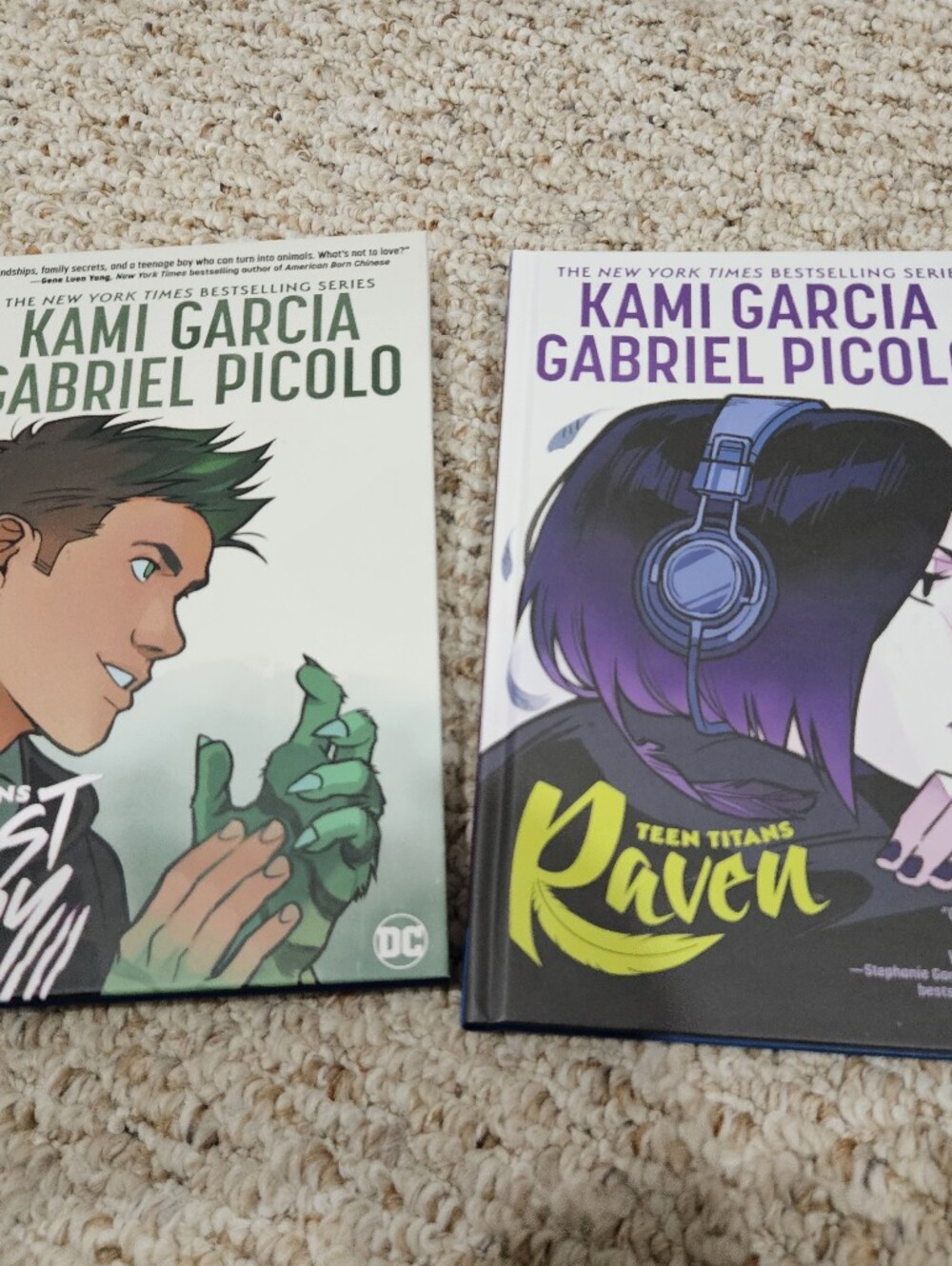 Teen Titans: Raven and Beast Boy Box Set